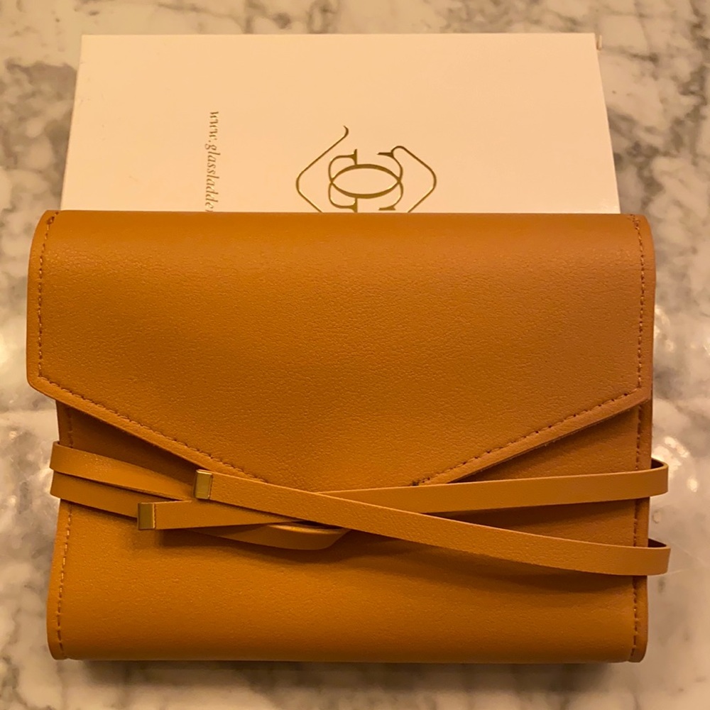 Glass Ladder Co. Katherine Tech Organizer Roll